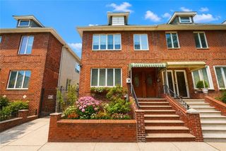 6816 19th Ave, Brooklyn, NY 11204
