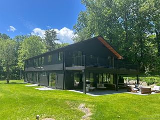 34 Old Roxbury Rd, Roxbury, CT 06783