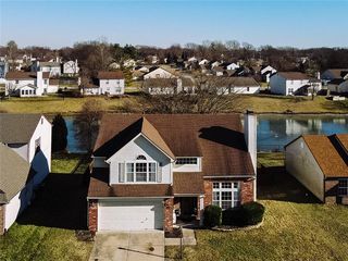 5543 Cherry Field Dr, Indianapolis, IN 46237