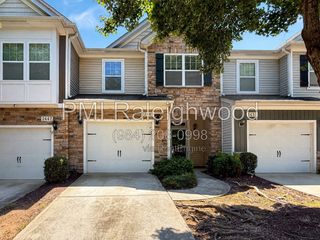 2449 Memory Ridge Dr, Raleigh, NC 27606