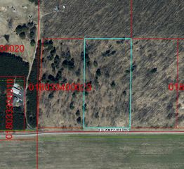 E  Campfire Rd, Leopolis, WI 54948