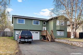 3810 Midvale Cir, Anchorage, AK 99507