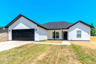 1000 Eastview Dr, Jacksonville, AR 72076
