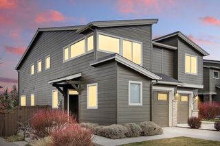 704 NE Vail Ln, Bend, OR 97701