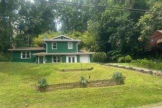 4950 Chowan Ave, Alexandria, VA 22312