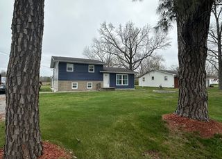 12945 Bowling Alley Rd, Benton, IL 62812