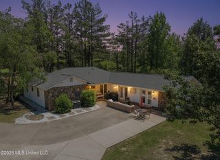 415 Woodland Rd, Batesville, MS 38606