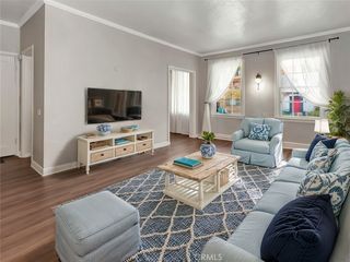 325 Elm Ave #102, Long Beach, CA 90802