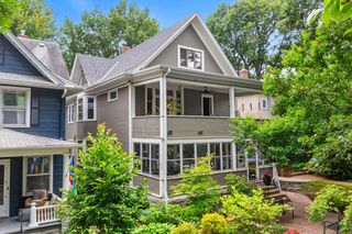 1200 Laurel Ave, Saint Paul, MN 55104