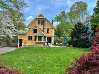 120 Lakeview Ave, Cambridge, MA 02138
