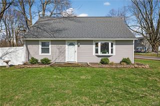 1214 Cold Springs Rd, Liverpool, NY 13088