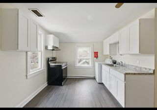17 Lownds Dr, Windsor Locks, CT 06096