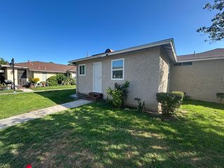 442 1/2 E  234th Walk, Carson, CA 90745
