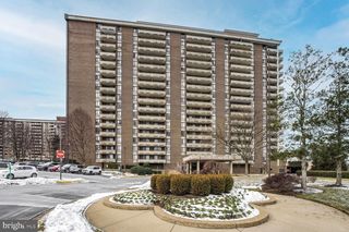 1800 Old Meadow Rd #904, Mc Lean, VA 22102