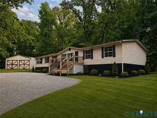 1909 Neves Rd, Beaverdam, VA 23015