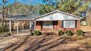65 Tower Rd, Huntingdon, TN 38344