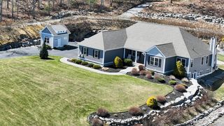 90 Cedar Crest Lane, Auburn, NH 03032