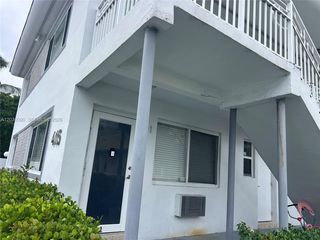 415 76th St #8, Miami Beach, FL 33141