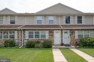 510 Lancaster Ct, Downingtown, PA 19335