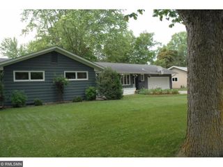 621 W  Crescent Ln, Litchfield, MN 55355