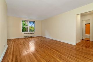 67-14 108th St #2F, Forest Hills, NY 11375