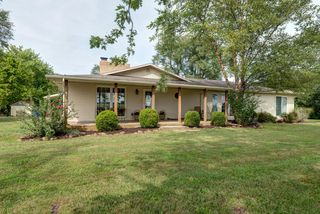 2465 E  Farm Road 48, Springfield, MO 65803