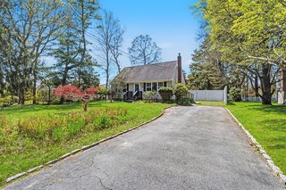9 White Birch Lane, Westhampton, NY 11960