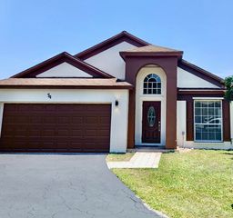 54 Egret Way, Boynton Beach, FL 33436