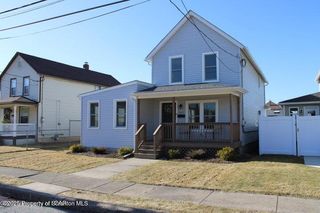 227 Maple St, Dickson City, PA 18519