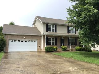 263 Clearfount Dr, Clarksville, TN 37043