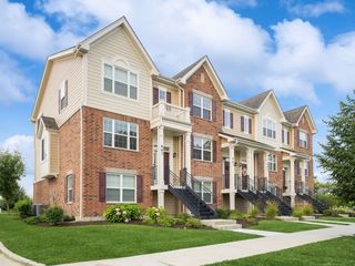 667 Hickory St, MUNDELEIN, IL 60060