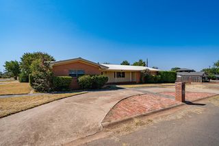 110 E  McArthur St, Rotan, TX 79546
