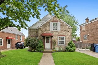 5106 W  64th St, Chicago, IL 60638