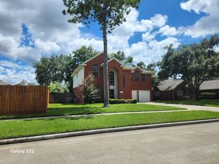 16111 Aberdeen Forest Dr, Houston, TX 77095
