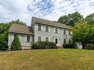 13 Cottonwood Road, Plaistow, NH 03865