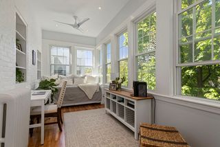 18 Park Vale Ave #6, Boston, MA 02134