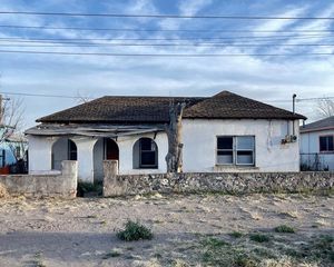 801 W  Waco St, Marfa, TX 79843