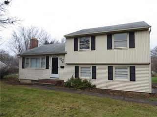 145 Danforth Cres, Rochester, NY 14618