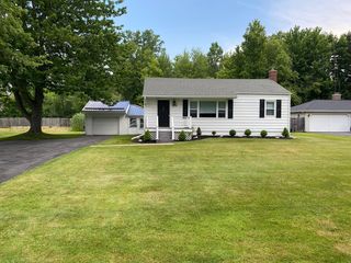 8030 Miles Rd, East Amherst, NY 14051