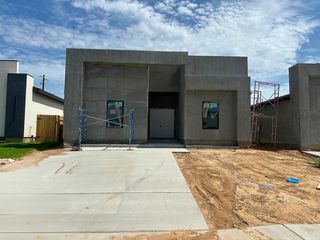 218 Lusitano Dr, Laredo, TX 78046