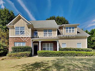 8920 Watersedge Ct, Gainesville, GA 30506