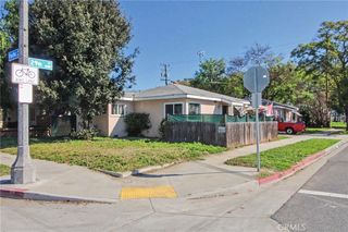 141 W  29th St, Long Beach, CA 90806