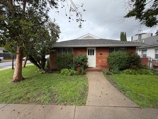 4143 Warner Blvd #101, Burbank, CA 91505