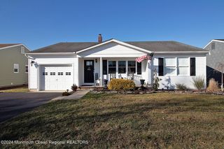 23 Jericho Road, Toms River, NJ 08757