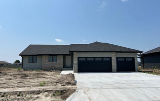 1405 E  64th St, Kearney, NE 68847