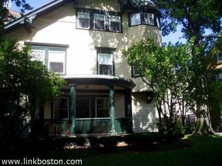 70 Sewall Ave, Brookline, MA 02446