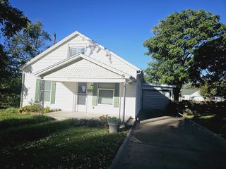 509 N  9th Ave, Fairview, OK 73737