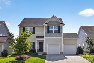 122 Canada Dr, Statesville, NC 28677