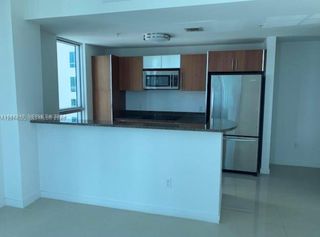 300 S  Biscayne Boulevard #T-3701, Miami, FL 33131