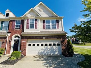 992 Tradewinds Cv, Painesville, OH 44077